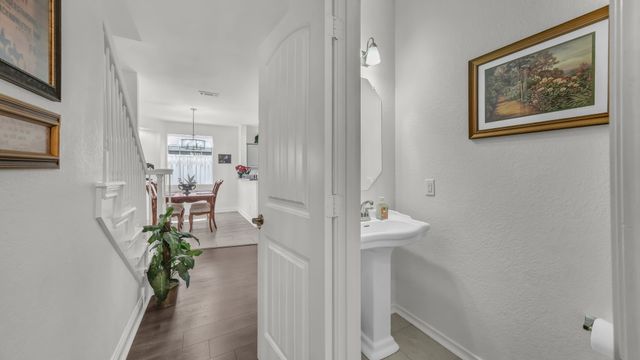 604 Holiday Hills Drive, Mineral Wells, TX 76067