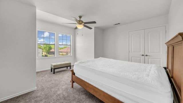604 Holiday Hills Drive, Mineral Wells, TX 76067
