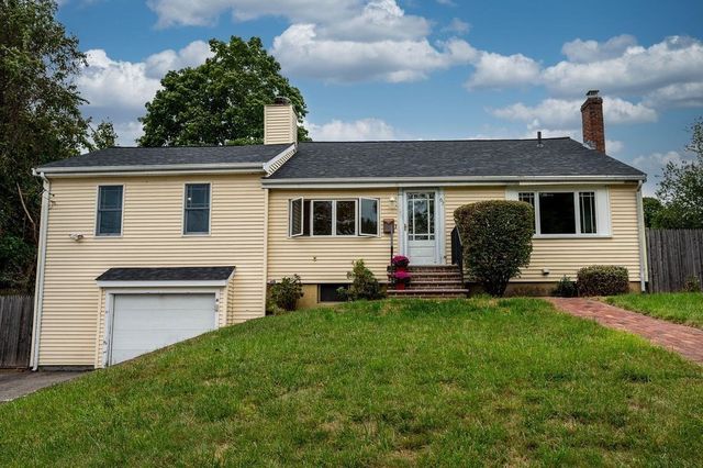 67 Lane Drive, Norwood, MA 02062