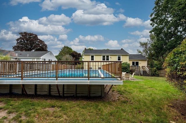 67 Lane Drive, Norwood, MA 02062