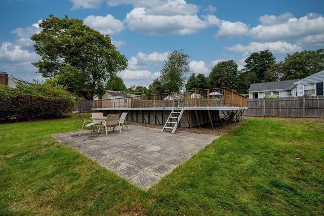 67 Lane Drive, Norwood, MA 02062