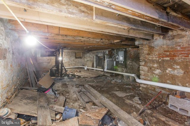 325 S 18TH ST, Philadelphia, PA 19103