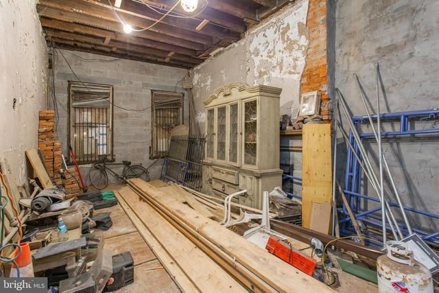 325 S 18TH ST, Philadelphia, PA 19103