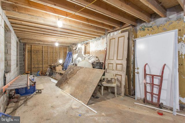 325 S 18TH ST, Philadelphia, PA 19103