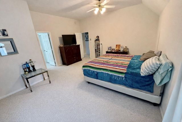 2119 Stoneycreek Park, Conroe, TX 77385