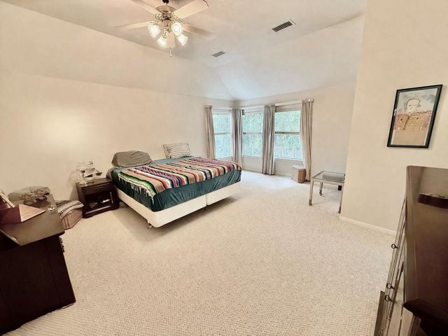 2119 Stoneycreek Park, Conroe, TX 77385