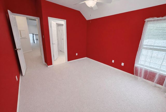 2119 Stoneycreek Park, Conroe, TX 77385