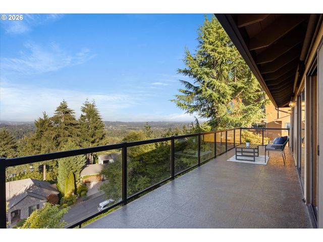 2902 RAWHIDE St, West Linn, OR 97068