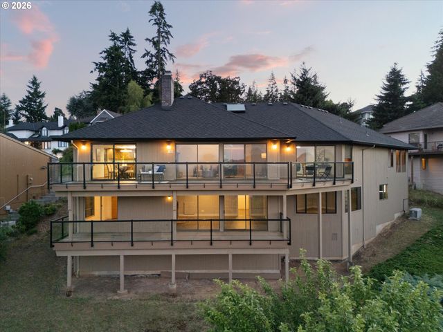 2902 RAWHIDE St, West Linn, OR 97068