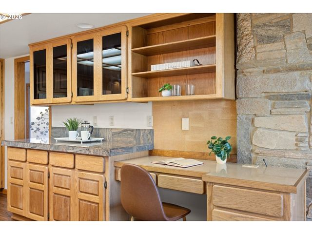 2902 RAWHIDE St, West Linn, OR 97068