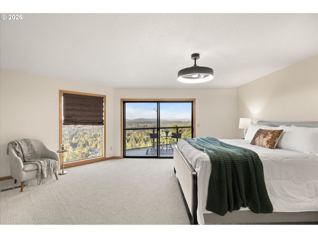 2902 RAWHIDE St, West Linn, OR 97068