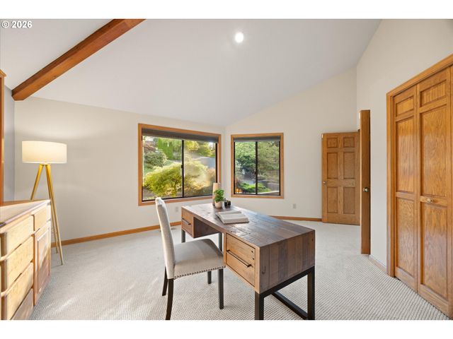 2902 RAWHIDE St, West Linn, OR 97068