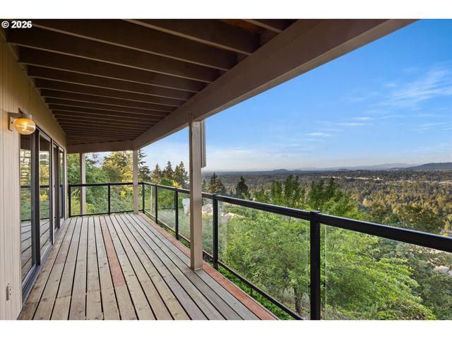 2902 RAWHIDE St, West Linn, OR 97068
