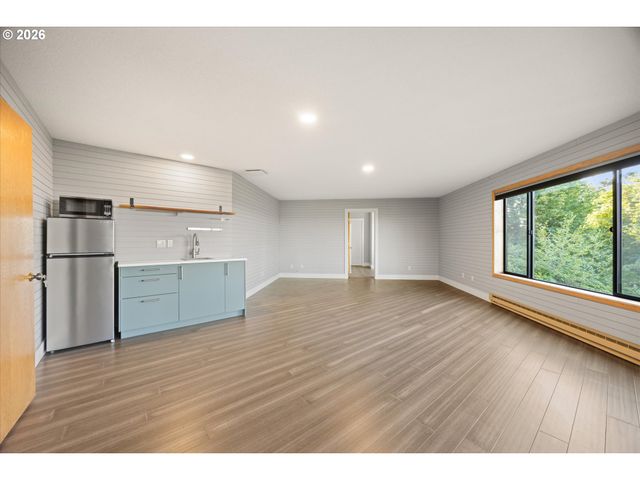 2902 RAWHIDE St, West Linn, OR 97068
