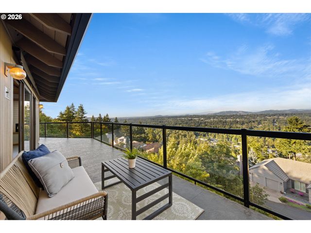 2902 RAWHIDE St, West Linn, OR 97068