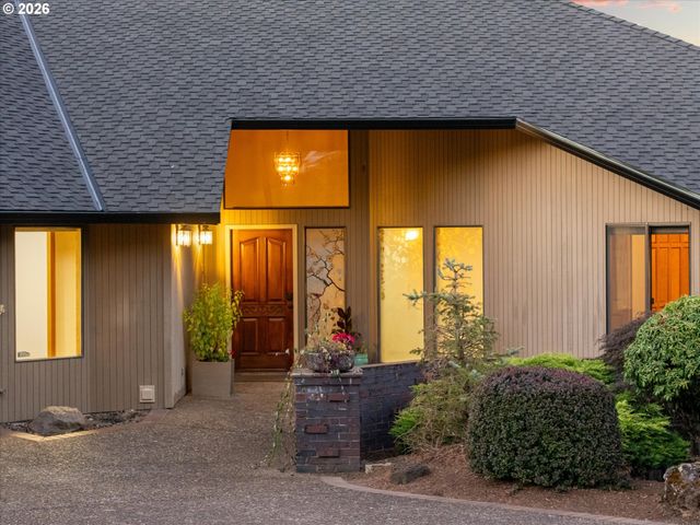 2902 RAWHIDE St, West Linn, OR 97068