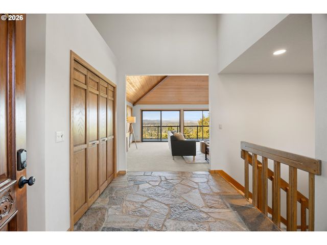 2902 RAWHIDE St, West Linn, OR 97068