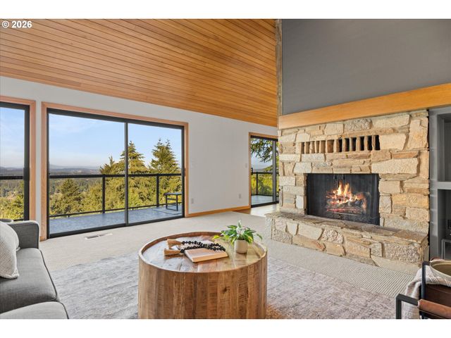 2902 RAWHIDE St, West Linn, OR 97068