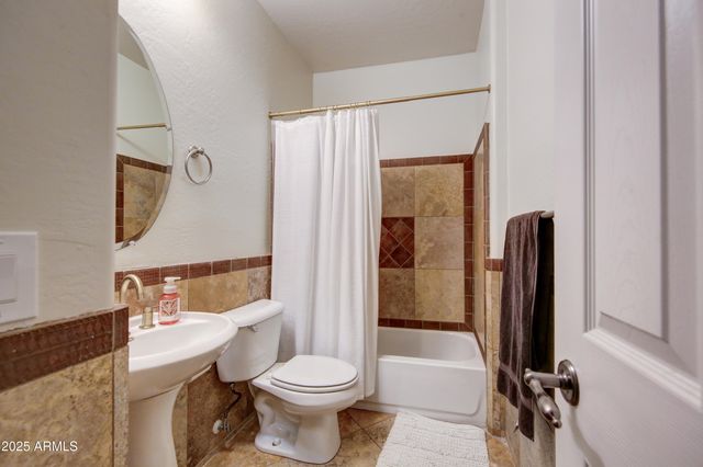 1707 E CAROB Drive, Chandler, AZ 85286