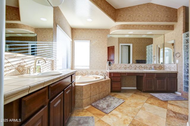 1707 E CAROB Drive, Chandler, AZ 85286