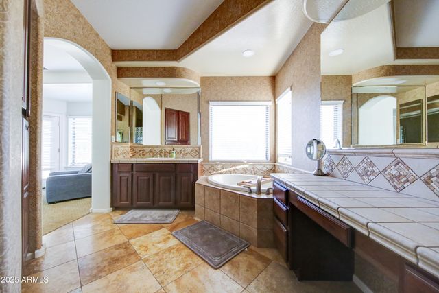 1707 E CAROB Drive, Chandler, AZ 85286