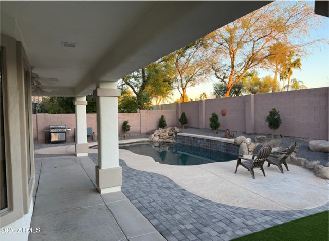 1707 E CAROB Drive, Chandler, AZ 85286