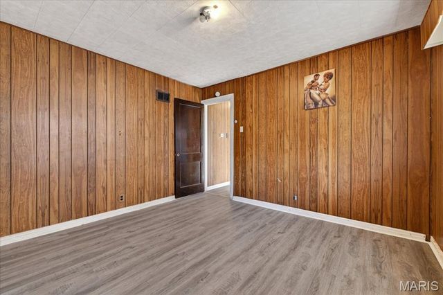 6915 Edison Avenue, Velda City, MO 63121