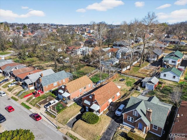 6915 Edison Avenue, Velda City, MO 63121