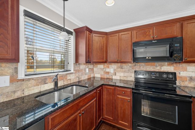 331 Hallie Olivia Drive, Inman, SC 29349