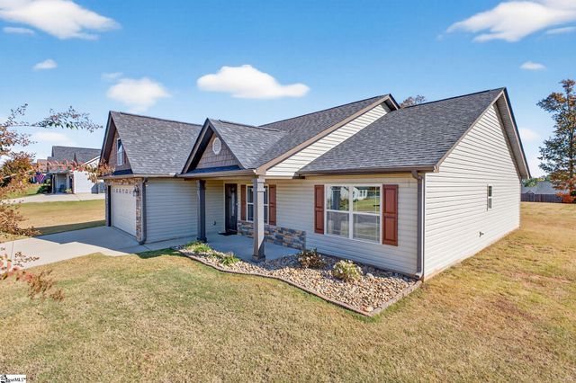 331 Hallie Olivia Drive, Inman, SC 29349