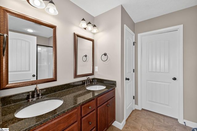 331 Hallie Olivia Drive, Inman, SC 29349