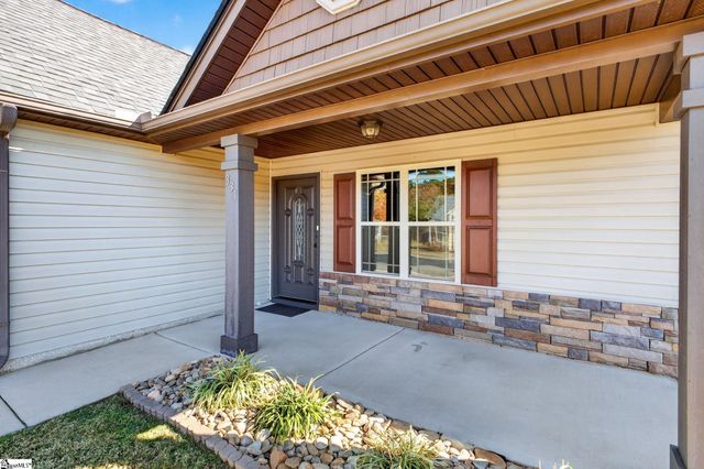 331 Hallie Olivia Drive, Inman, SC 29349