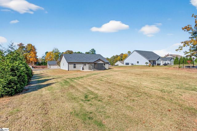 331 Hallie Olivia Drive, Inman, SC 29349