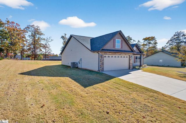 331 Hallie Olivia Drive, Inman, SC 29349