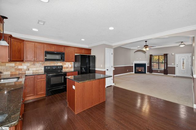 331 Hallie Olivia Drive, Inman, SC 29349