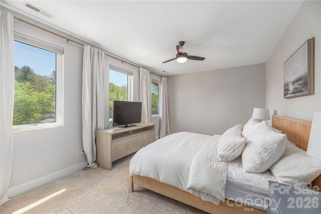 206 Torch Light Way, Asheville, NC 28806