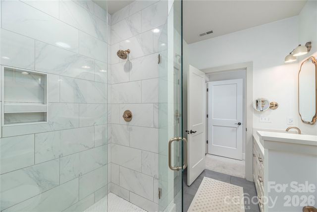 206 Torch Light Way, Asheville, NC 28806