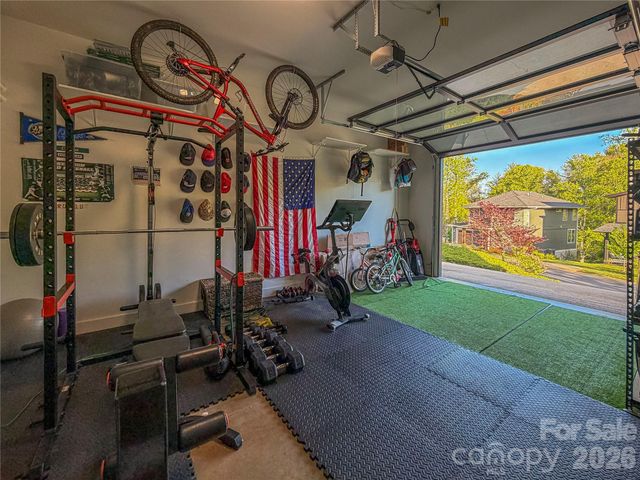 206 Torch Light Way, Asheville, NC 28806