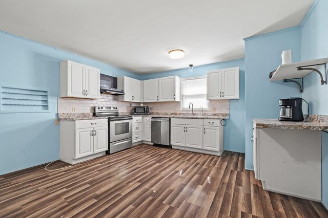 2643 W Walnut Street, Springfield, MO 65806