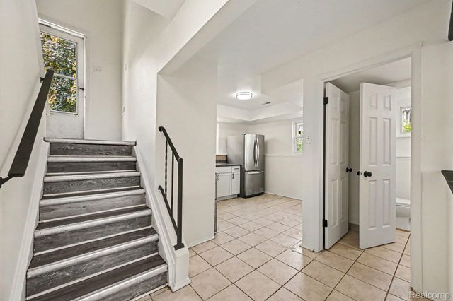 20215 Westhampton Avenue, Southfield, MI 48075