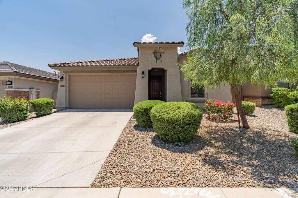 19341 W ANNIKA Drive, Litchfield Park, AZ 85340