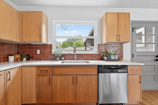 825 W 8th Street, Marysville, OH 43040