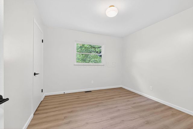 825 W 8th Street, Marysville, OH 43040