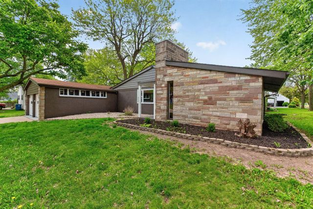 825 W 8th Street, Marysville, OH 43040