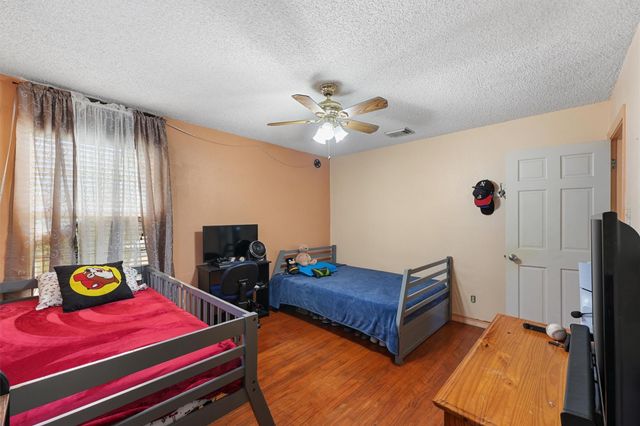 1227 Common Park Drive, Houston, TX 77009