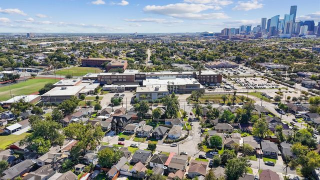 1227 Common Park Drive, Houston, TX 77009