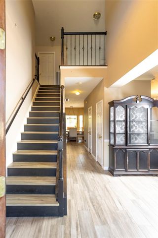 1015 Highland Woods Drive, Highlands, TX 77562