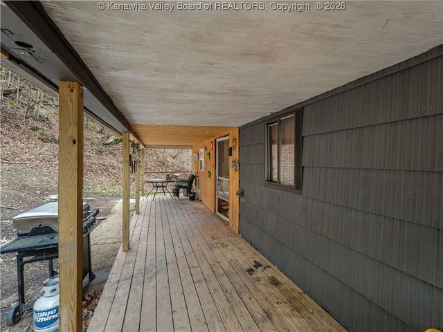 164 Kanawha 2 Mile Road, Charleston, WV 25387