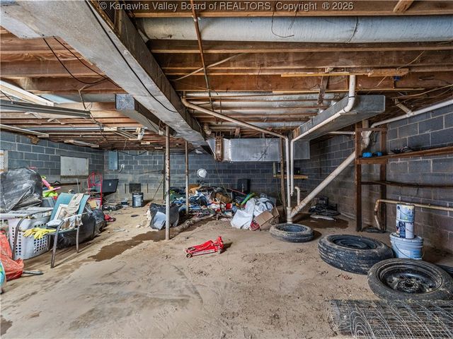 164 Kanawha 2 Mile Road, Charleston, WV 25387