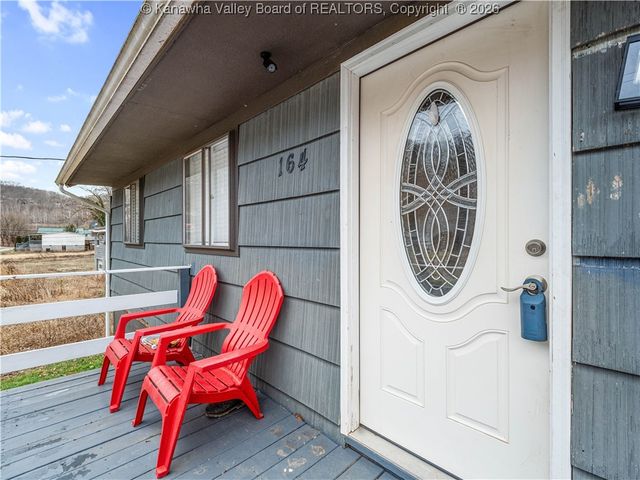 164 Kanawha 2 Mile Road, Charleston, WV 25387